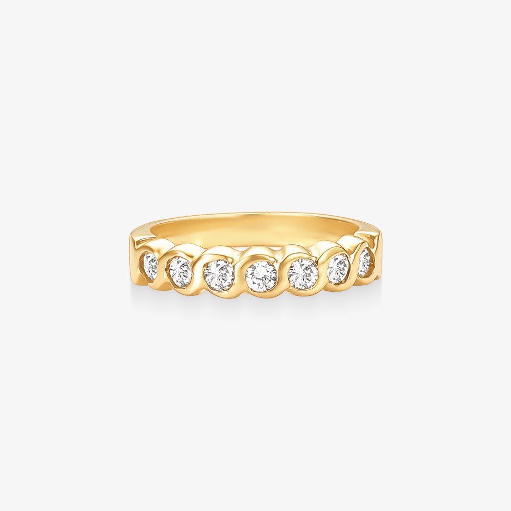 Anel Duquesa 7 Diamantes em Ouro Amarelo 18K