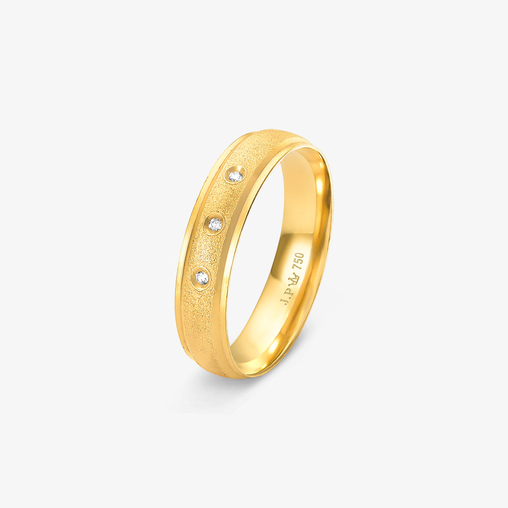 Aliança Line Comfort com Pedras em Ouro Amarelo 18K, 4,90mm
